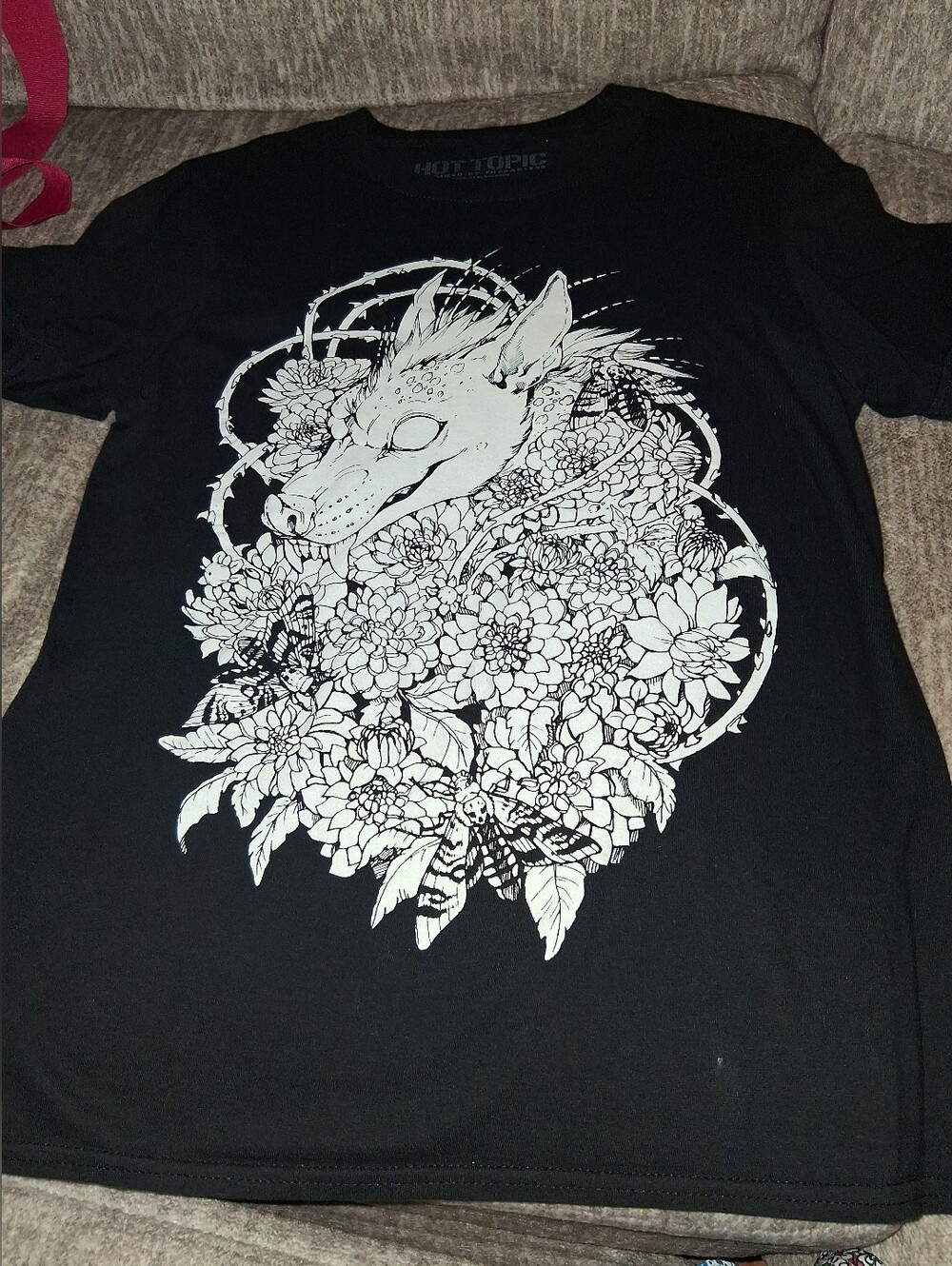 Hot Topic Plaguedog Chupacabra Graphic Tee - Men’s Size [S]